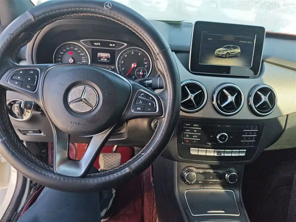 Mercedes-Benz B-Class 2017 B 200 Dynamic фото 6