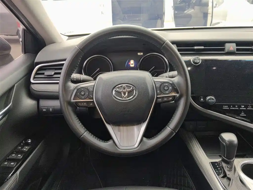 Toyota Camry 2019 Facelift Hybrid 2.5HG Luxury Edition фото 11