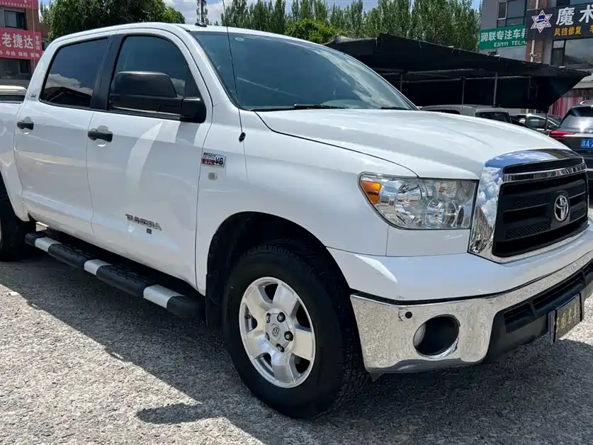 Toyota Tundra 2011 5.7 Standard Model фото 3
