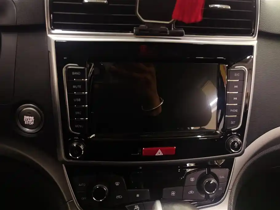 Haval M6 2019 1.5T DCT 2WD Elite Version China V фото 13