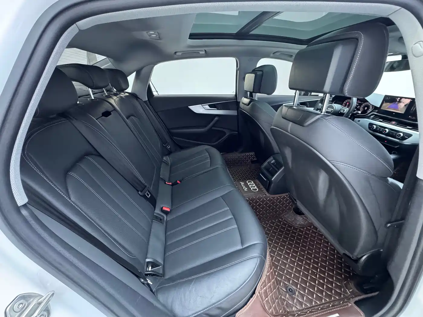 Audi A4L 2020 35 TFSI Fashion Dynamic Edition фото 19