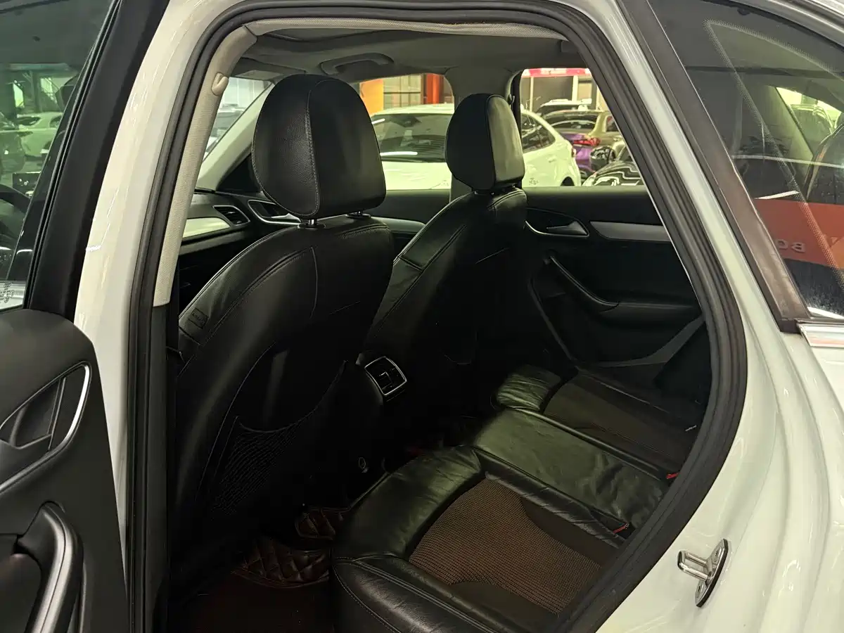 Audi Q3 2016 35 TFSI Fashion фото 6