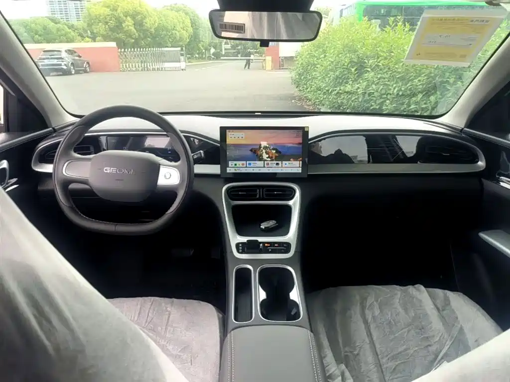 Geely Galaxy Starry Wish 2026 Edition 310km Youth Version фото 10