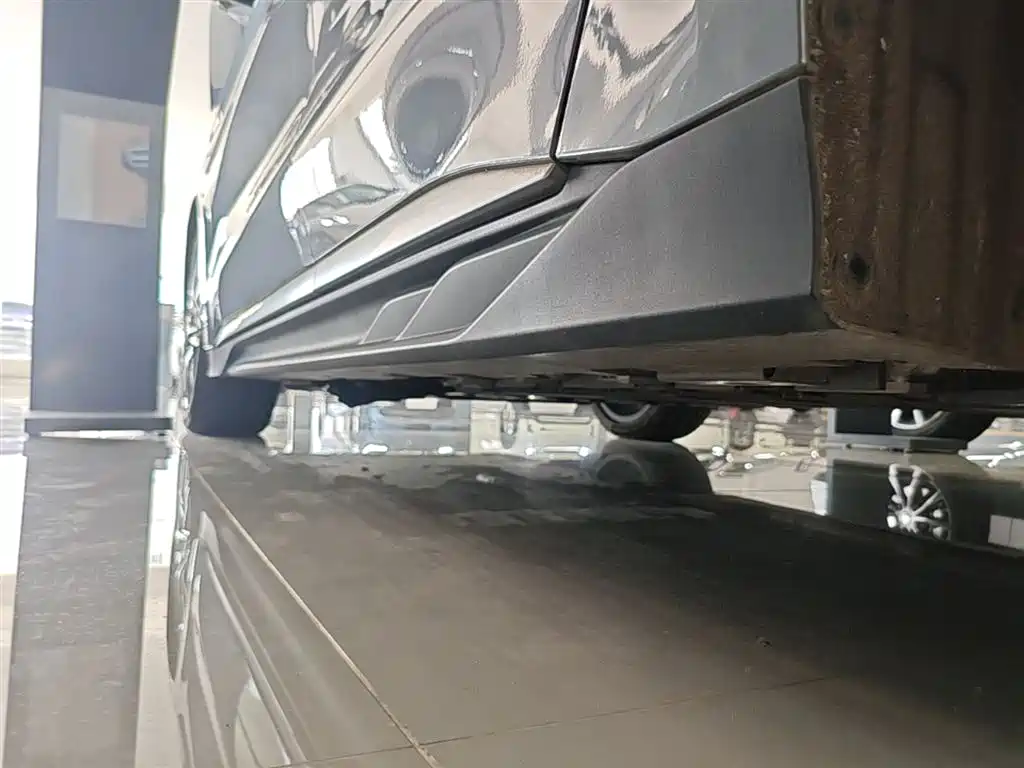 BYD Han 2025 DM-i 125KM Honor фото 22
