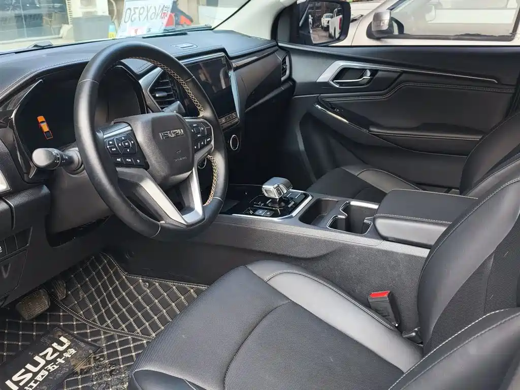 Isuzu Lingtuo 2024 2023 2.5T Automatic 2WD Diesel Standard Wheelbase Lingdong Edition