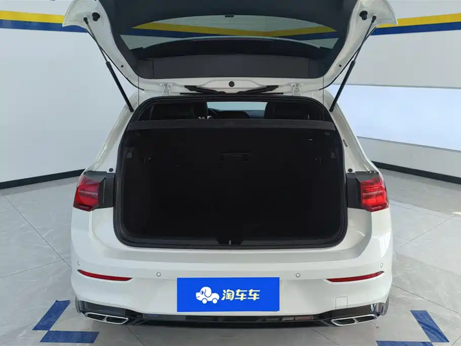 Volkswagen Golf 2023 Facelift 280TSI DSG R-Line Lite фото 4