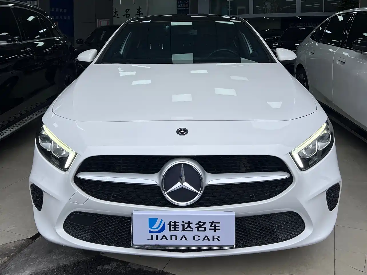 Mercedes-Benz A-Class 2019 A 200 L фото 2