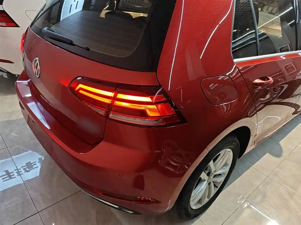 Volkswagen Golf 2018 230TSI Automatic Comfort фото 24
