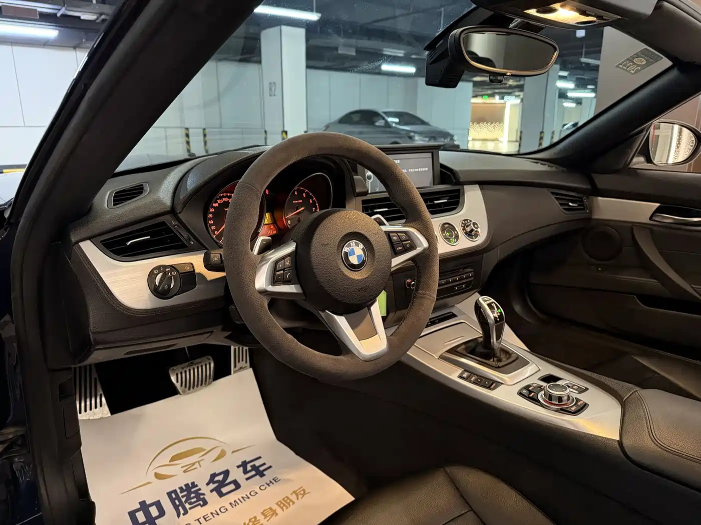 BMW Z4 2012 sDrive20i Leading фото 6