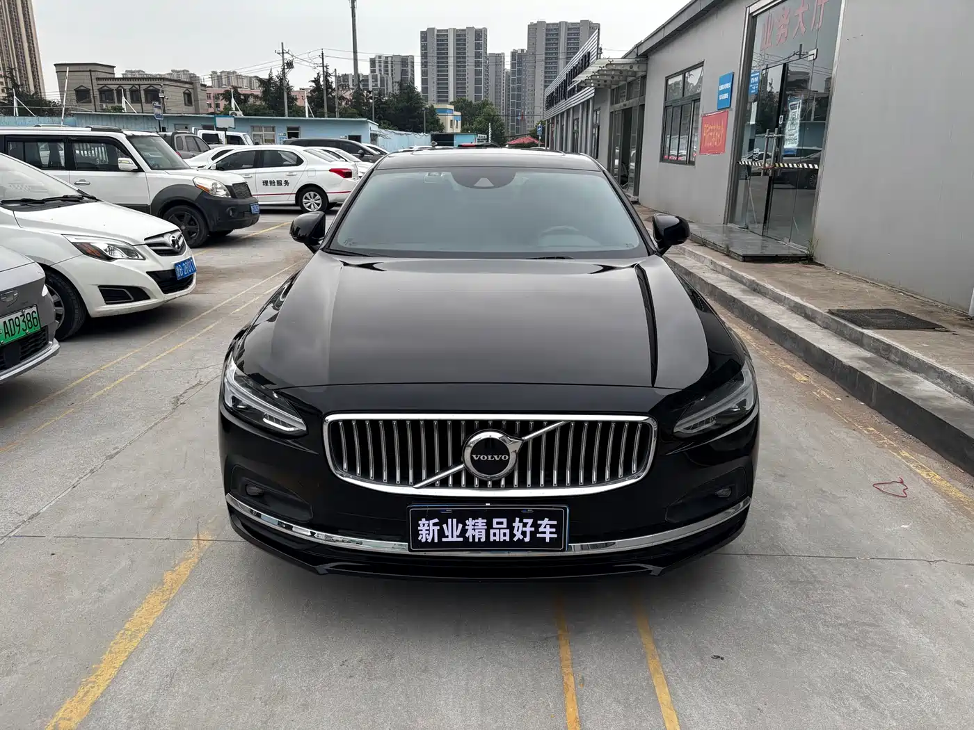 Volvo S90 2021 Model B5 Inscription Luxury Edition фото 2