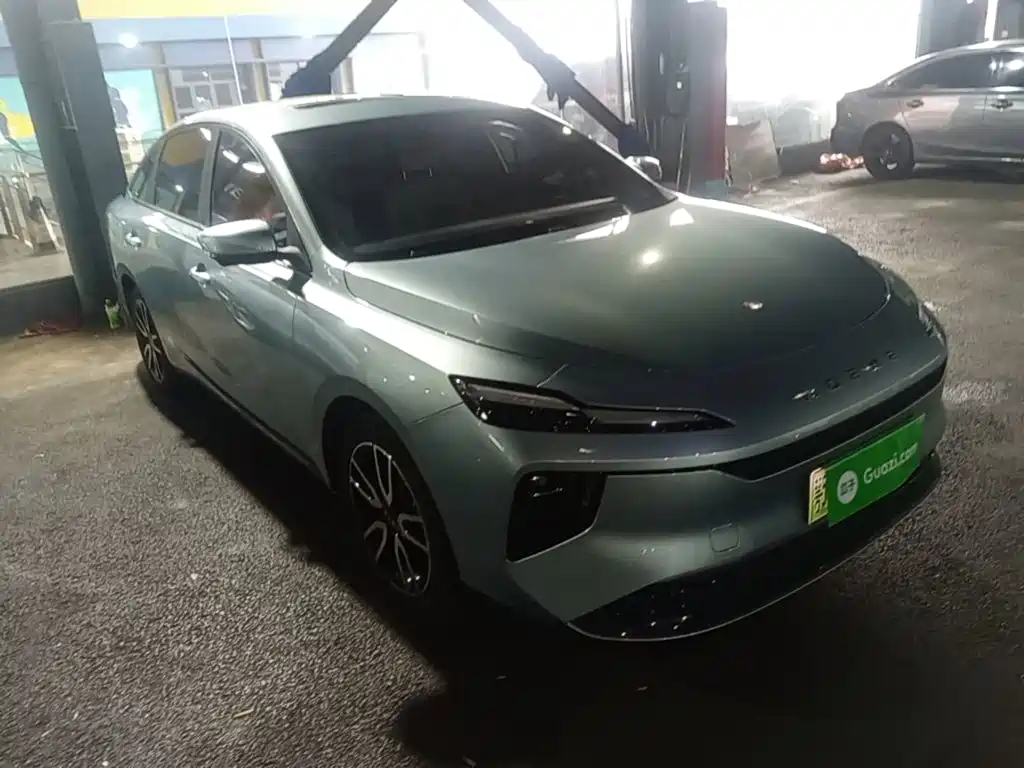 2025 Roewe D6
