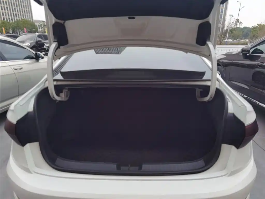 Volkswagen Sagitar 2019 200TSI DSG Comfort Edition China VI фото 16