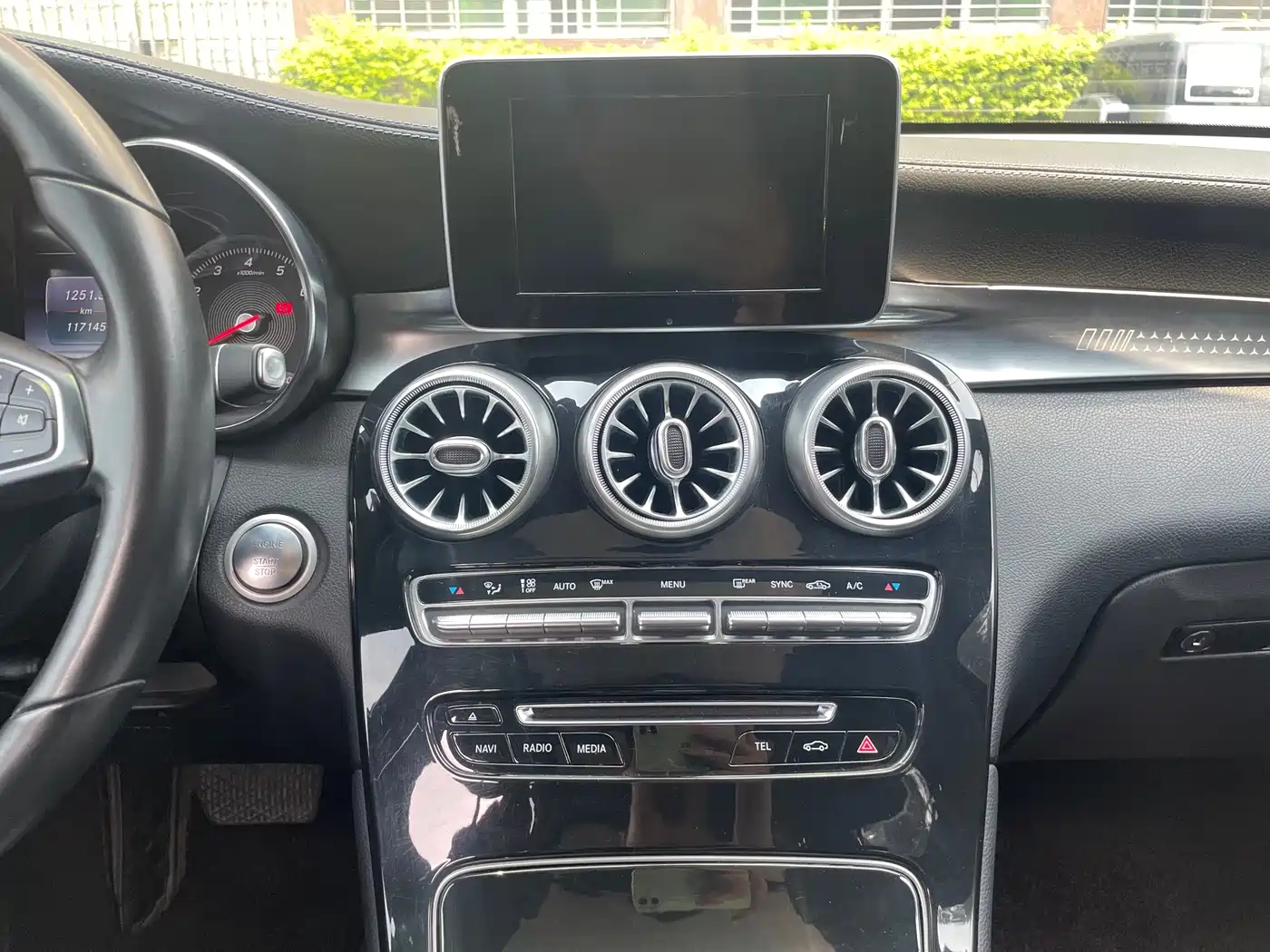 Mercedes-Benz GLC 2017 GLC 260 4MATIC Dynamic фото 13