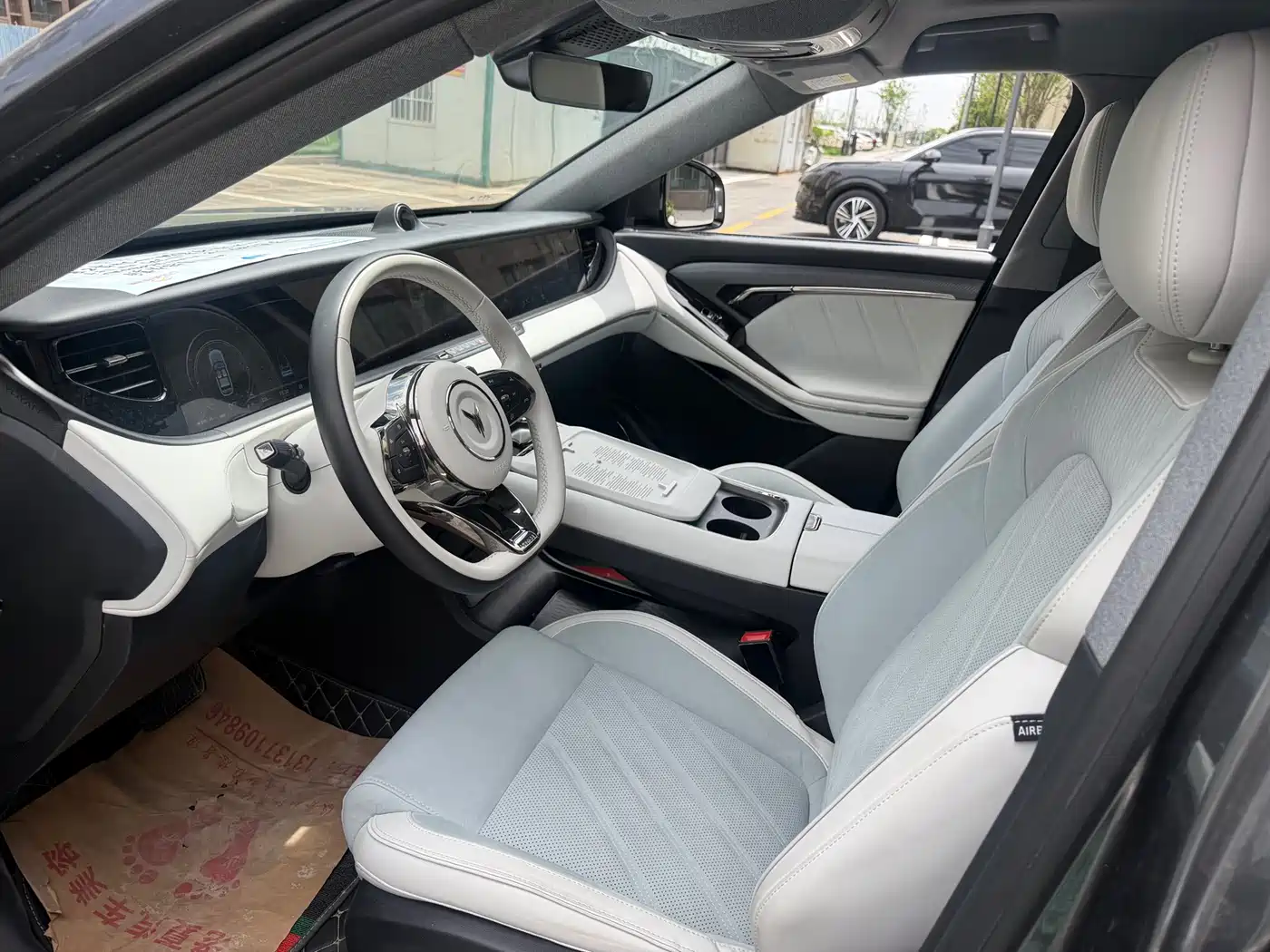 Voyah Auto VOYAH FREE 2025 318 259km 4WD Explorer Edition фото 8