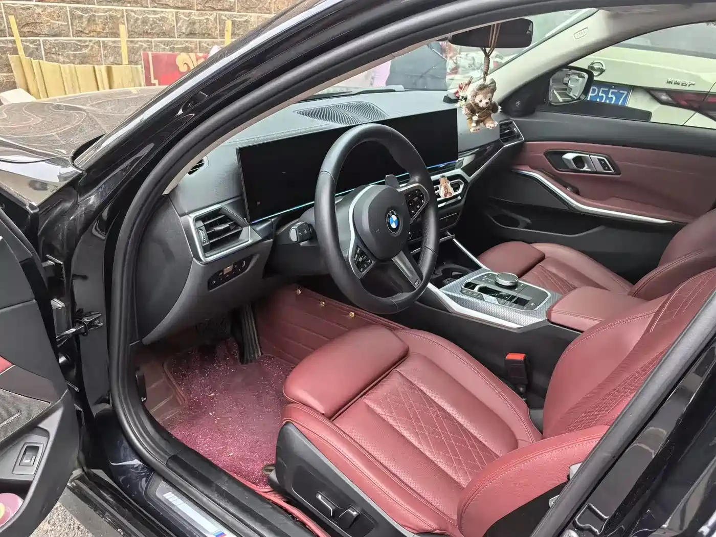 BMW 3 Series 2024 325Li M Sport Shadowline Package фото 2
