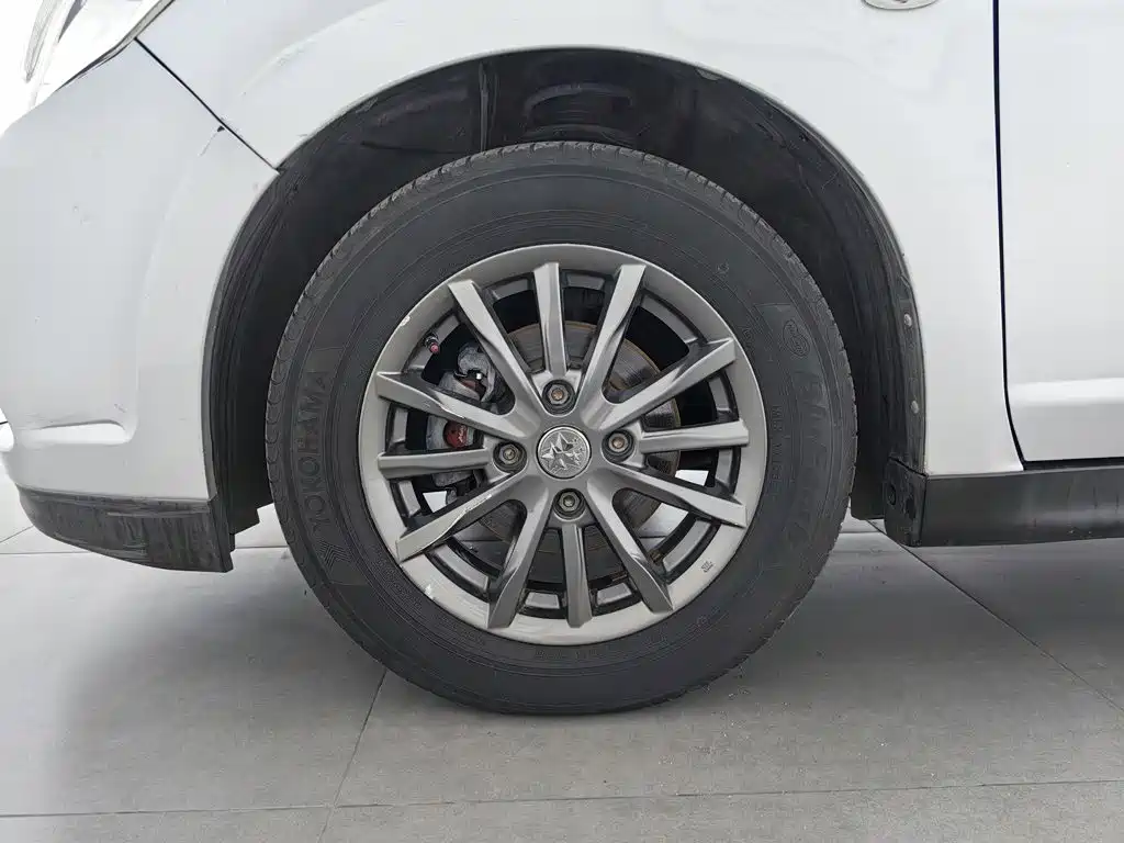 Venucia D50 2014 2013 1.6L Auto Fashion