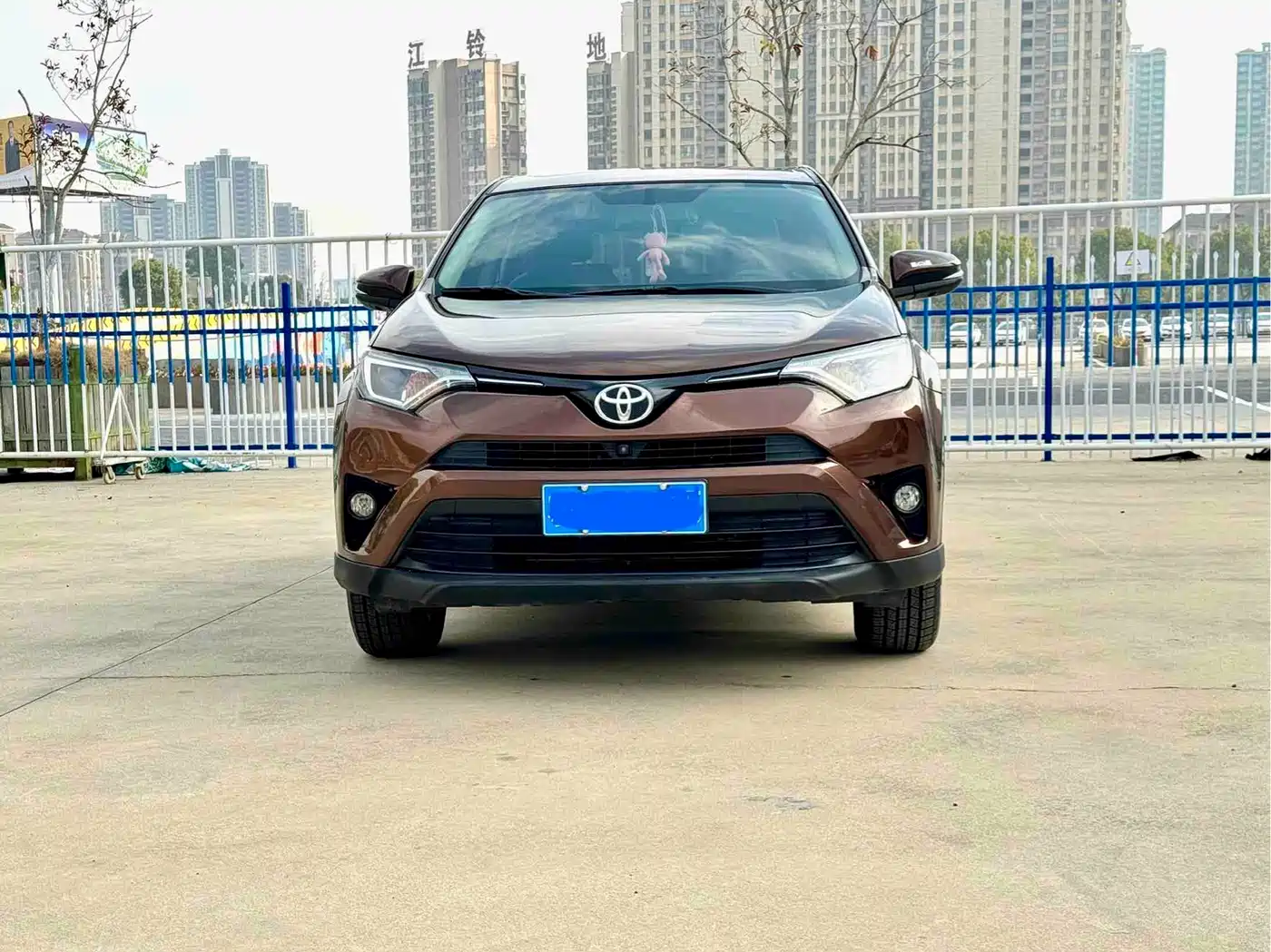 Toyota RAV4 Rongfang 2016 2.0L CVT 2WD Trend (China V) фото 2