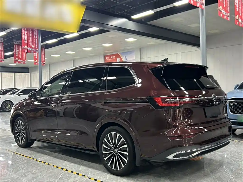 Volkswagen Viloran 2022 380TSI Premium Edition фото 11