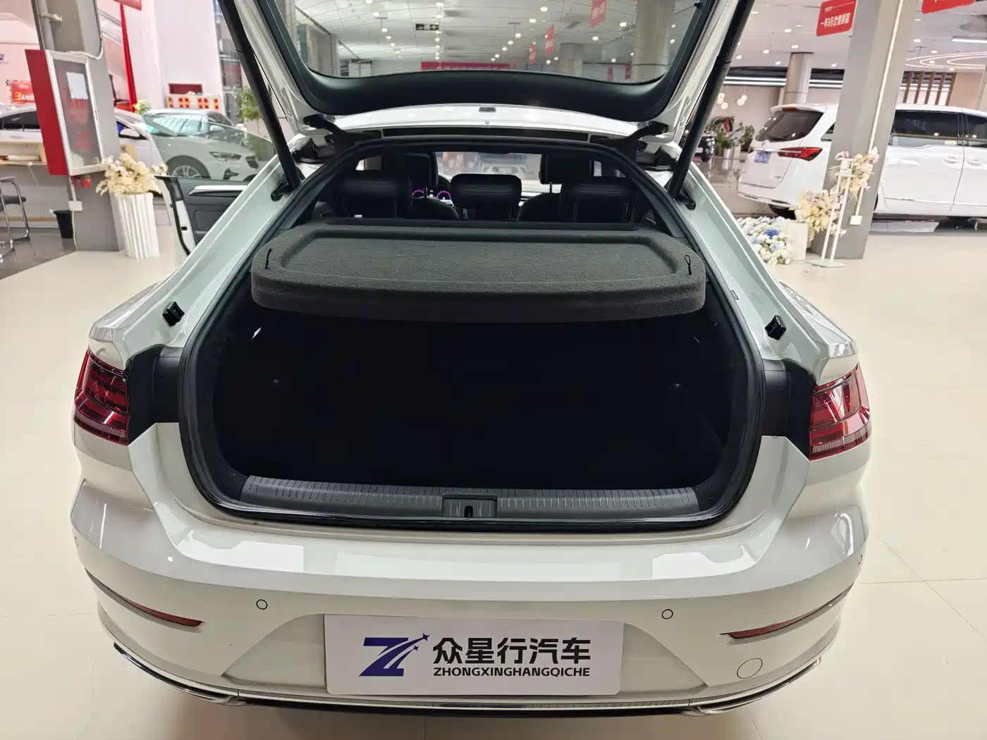 Volkswagen FAW-Volkswagen CC 2021 330TSI Dazzle Edition фото 16
