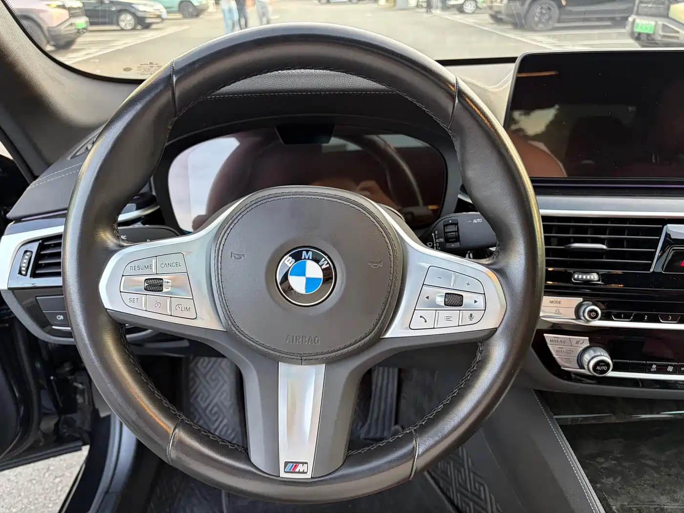 BMW 5 Series 2022 Model Second Facelift 525Li M Sport Package фото 5