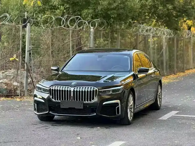 BMW 7 SERIES