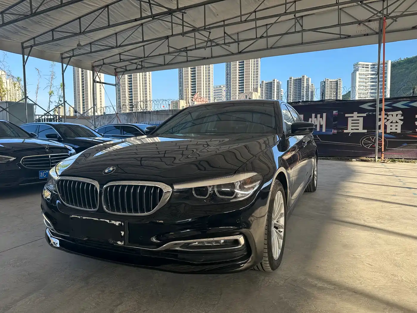 BMW 5 Series 2018 525Li Luxury Package