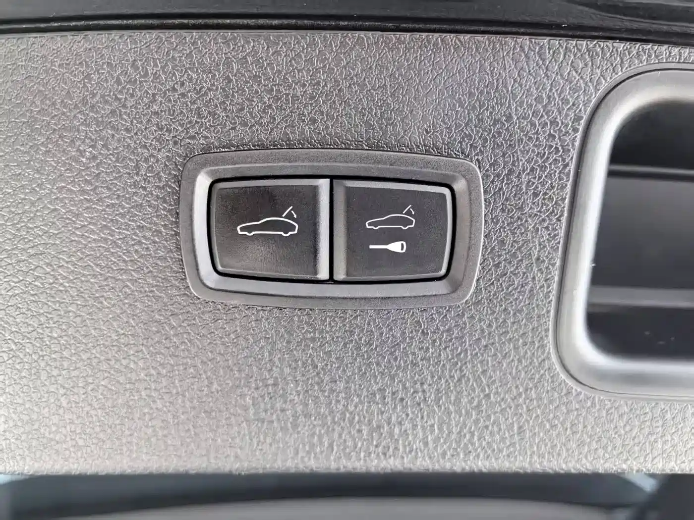 Porsche Macan 2023 Macan 2.0T фото 11