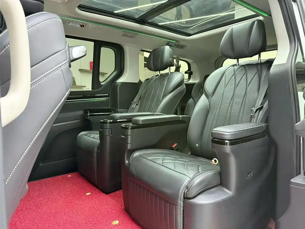 SAIC Maxus Maxus G20 2023 PLUS 2.0T Gasoline Automatic Flagship Edition фото 14