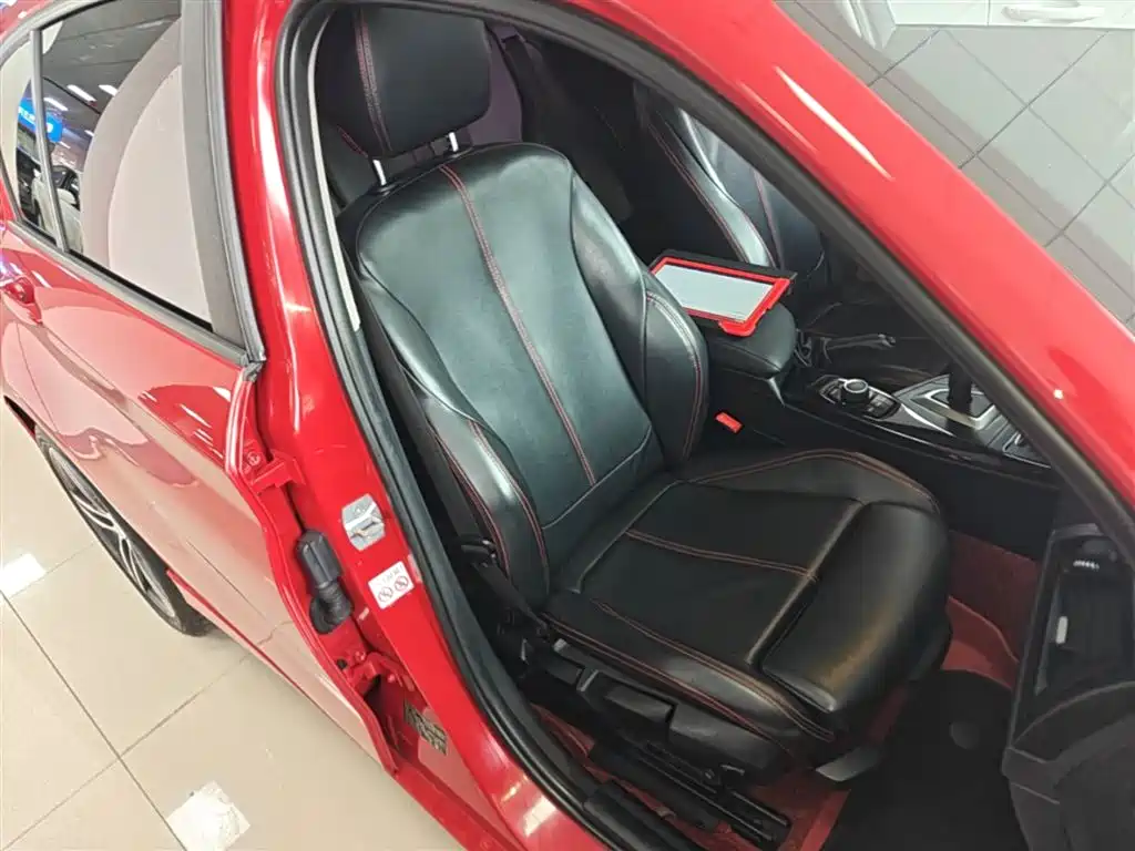 BMW 1 Series (Import) 2018 118i Sport Design Package фото 25