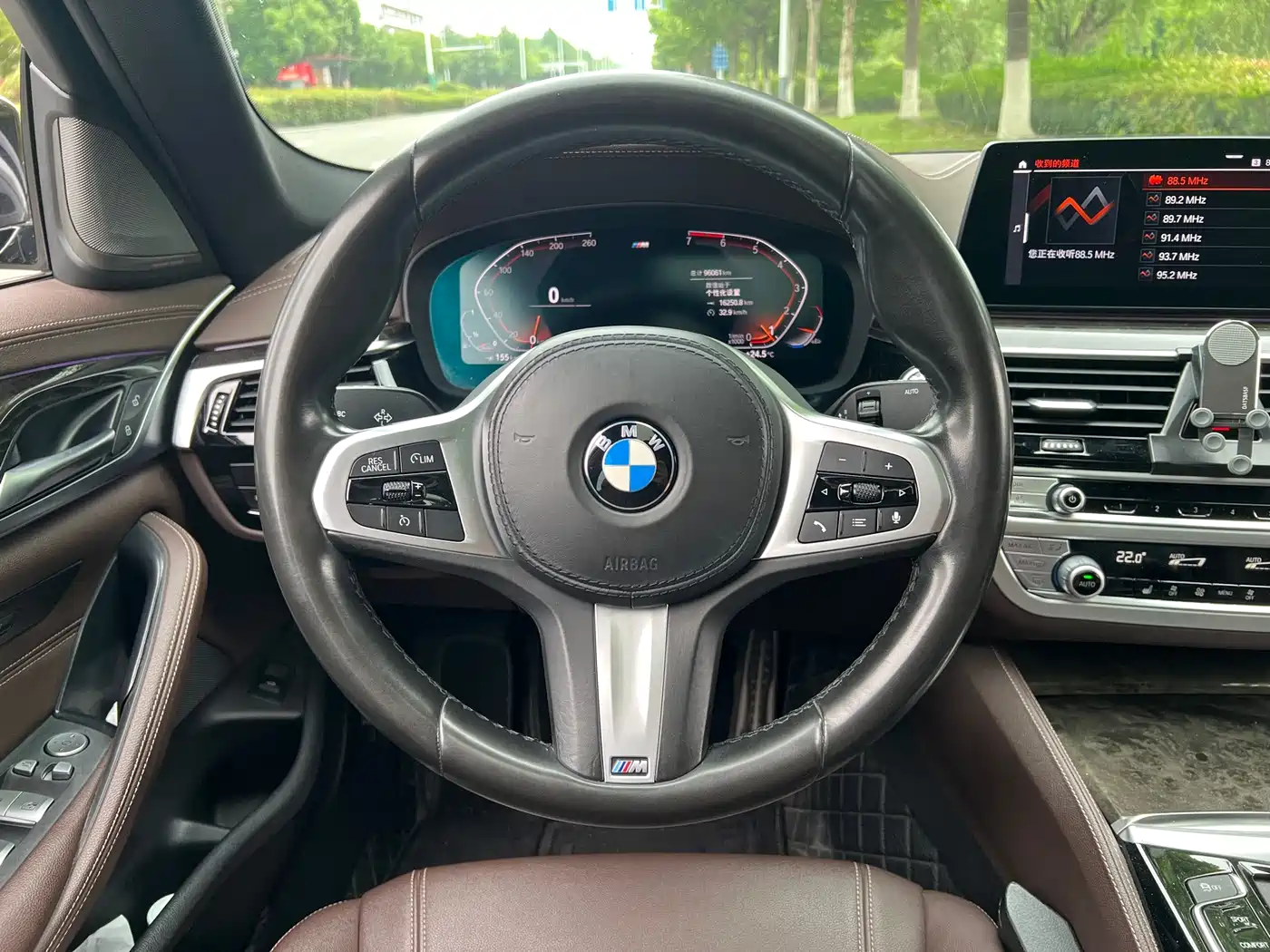 BMW 5 Series 2020 525Li M Sport Package фото 11