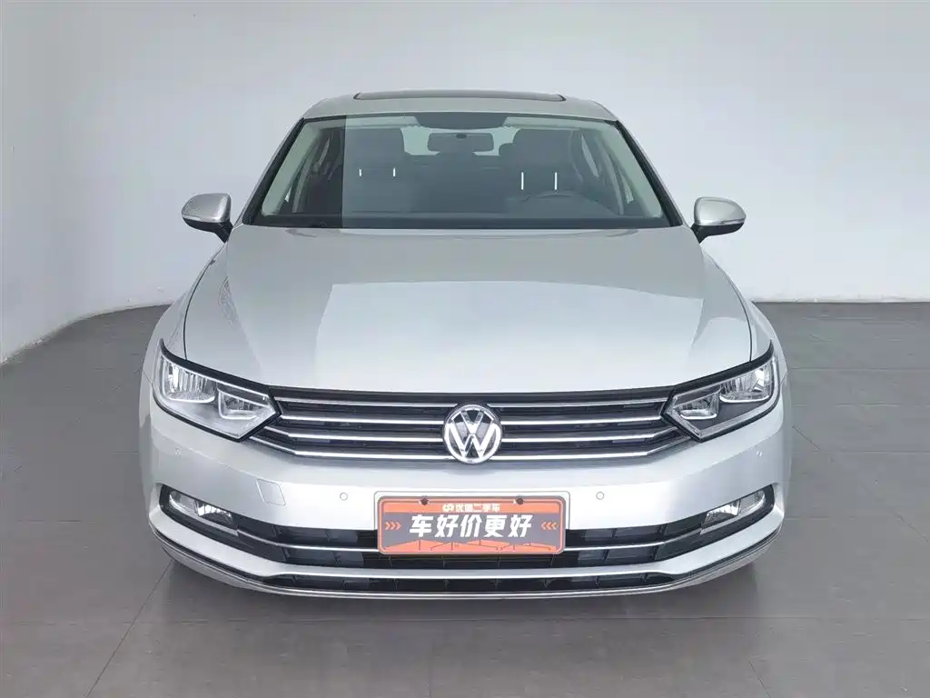 Volkswagen Magotan 2017 330TSI DSG Leading фото 3