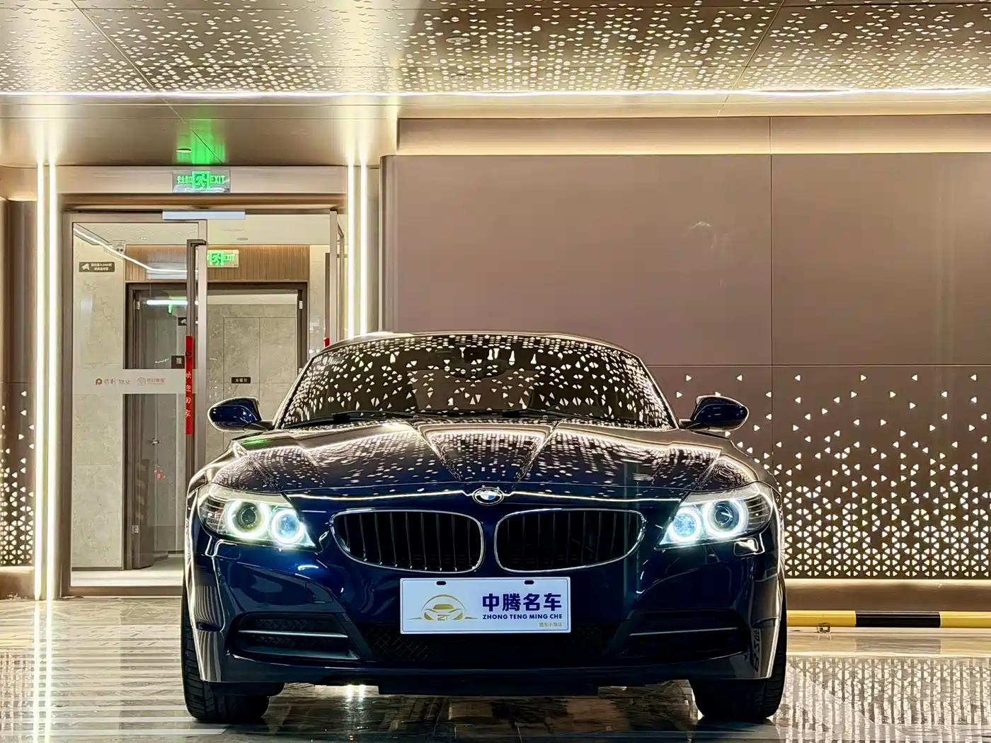 BMW Z4 2012 sDrive20i Leading фото 3