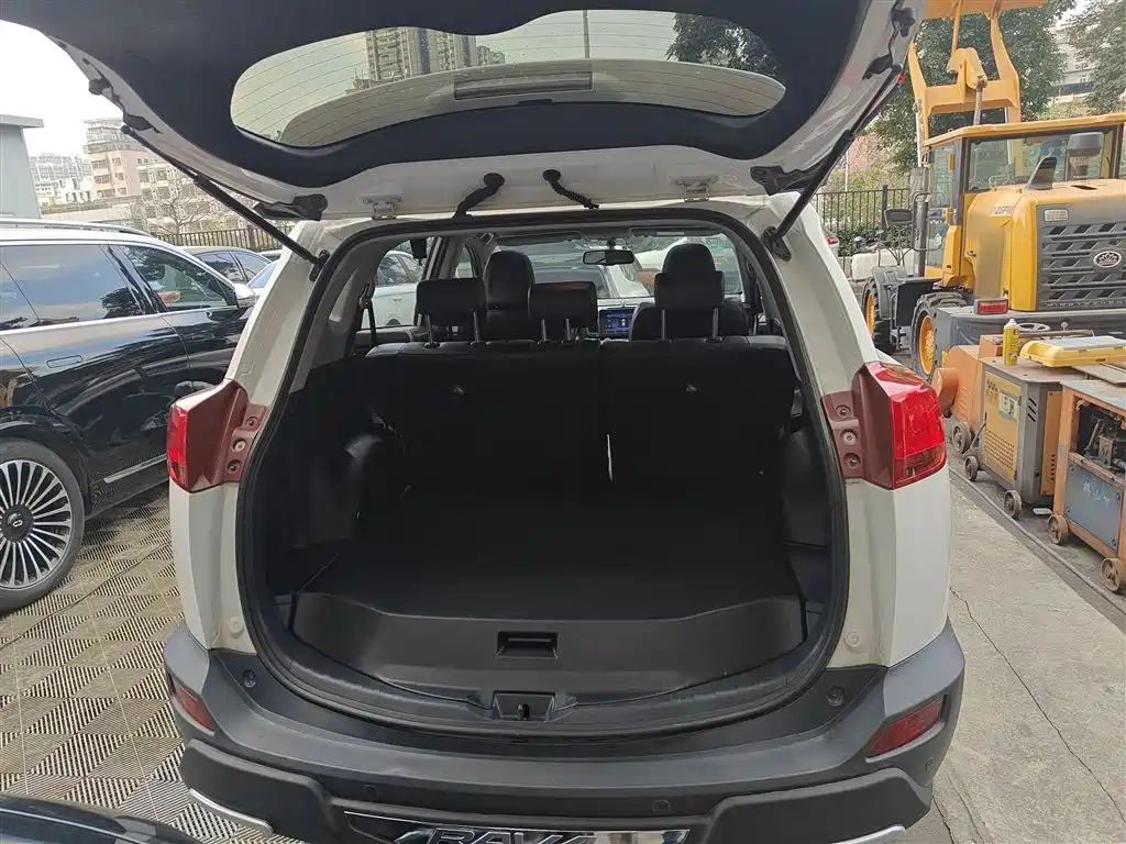 Toyota RAV4 Rongfang 2013 2.5L Auto 4WD Luxury фото 15