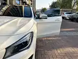 Photo 11 - Mercedes-Benz CLA (Import)