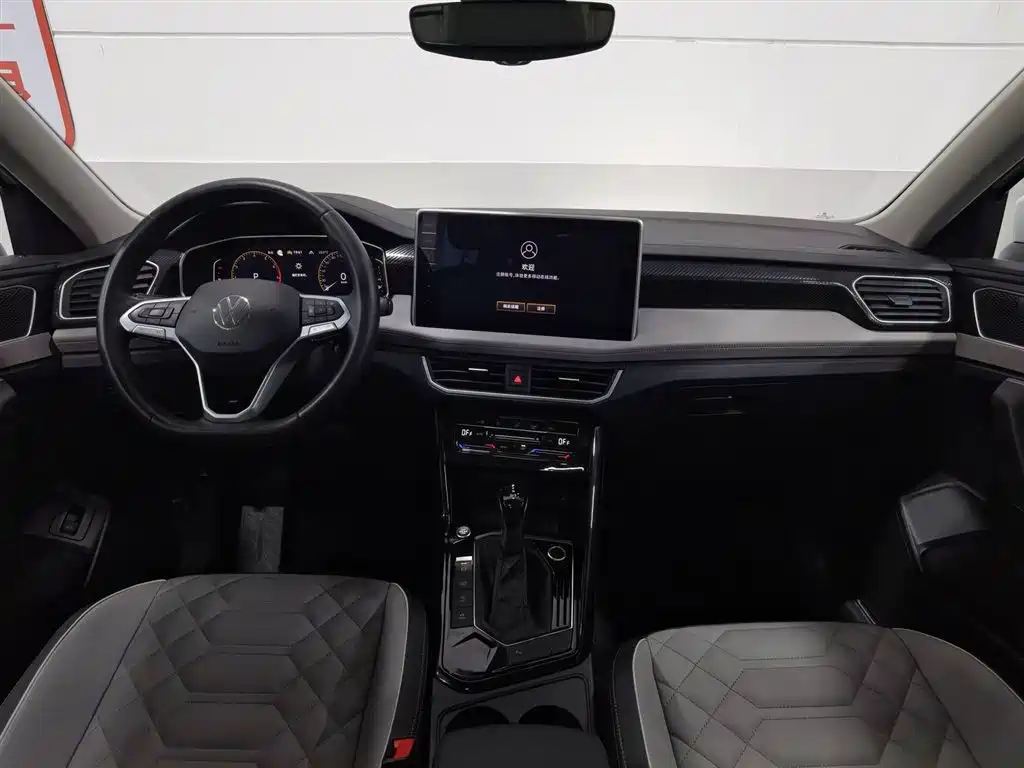 Volkswagen Tayron 2024 300TSI 2WD Luxury Plus Advanced фото 5