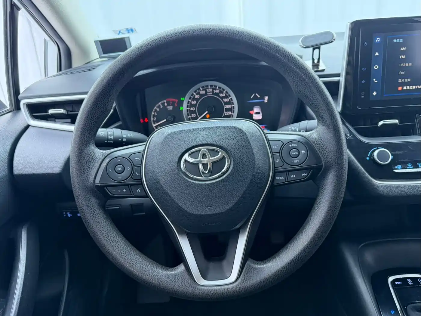 Toyota Corolla 2021 1.2T S-CVT Elite PLUS Edition фото 12