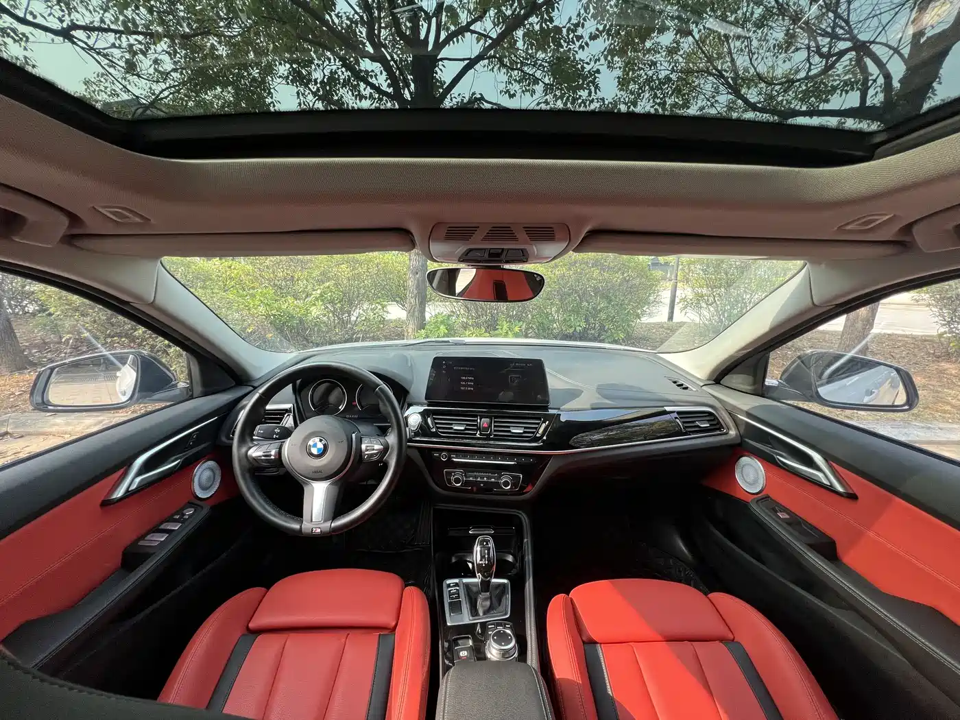 BMW 1 Series 2023 125i M Sport Shadow Edition фото 13