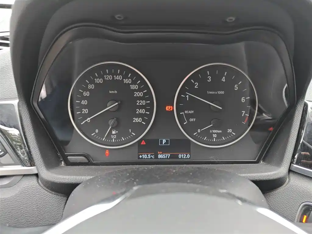 BMW X1 2016 sDrive20Li Luxury Model фото 12
