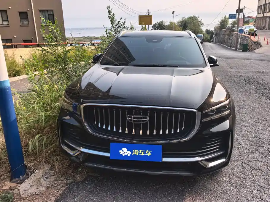 Фото 2 - Geely Monjaro