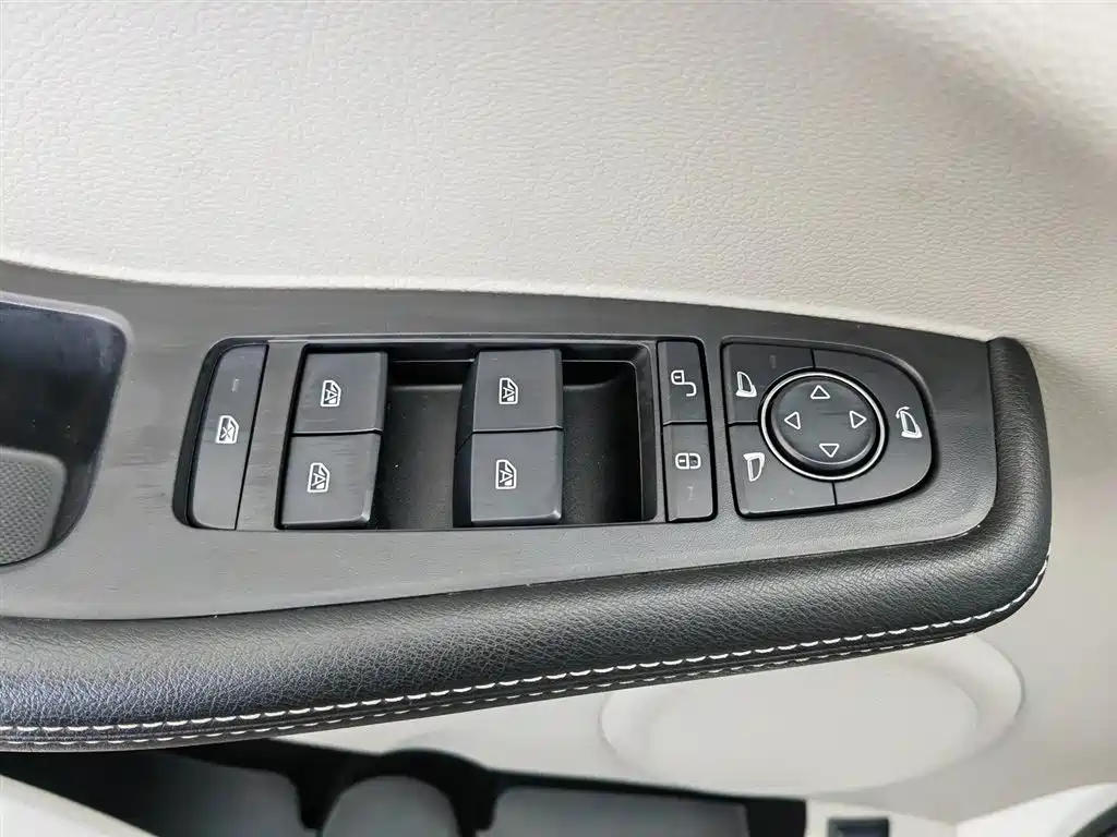 BYD Yuan Pro 2021 401KM Premium Model фото 9