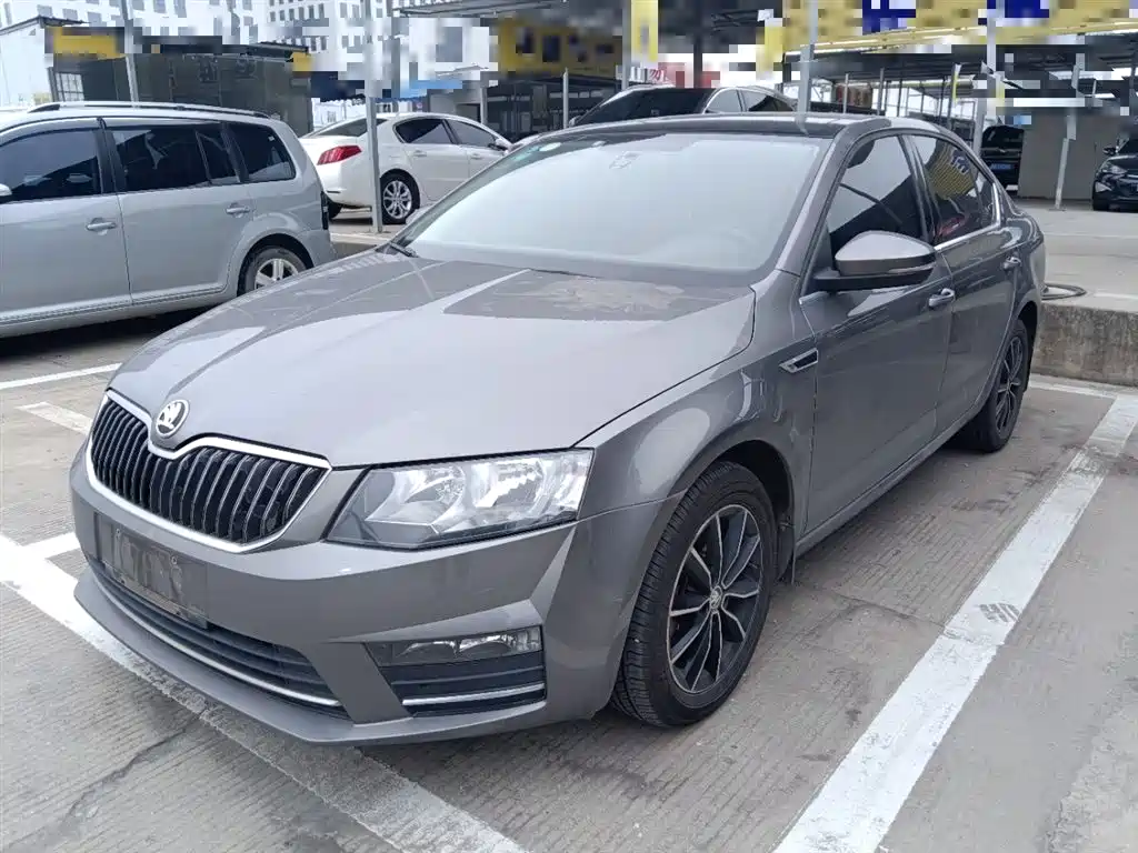 Škoda Octavia 2017 1.6L Automatic Smart Edition