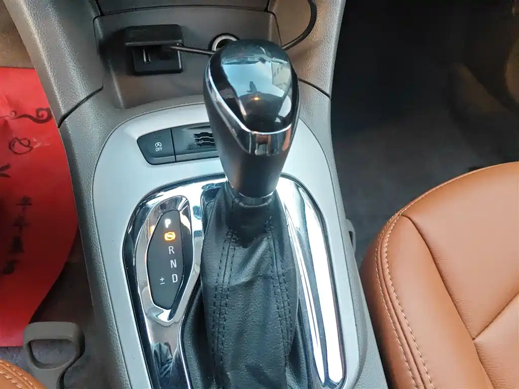 Chevrolet Cruze 2016 1.5L Automatic Fashion Sunroof Edition фото 14