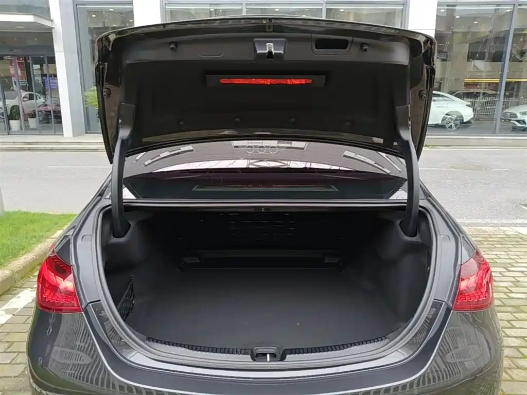 Mercedes-Benz C-Class 2022 Facelift C 260 L Sport фото 19