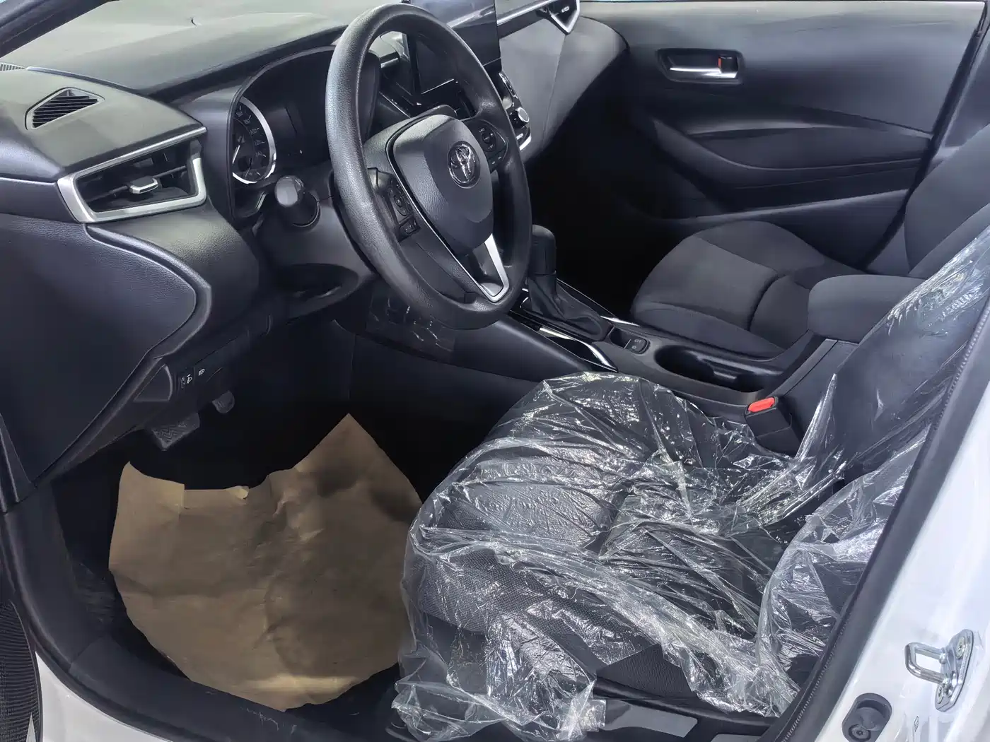 Toyota Levin 2024 185T CVT Luxury Edition фото 15