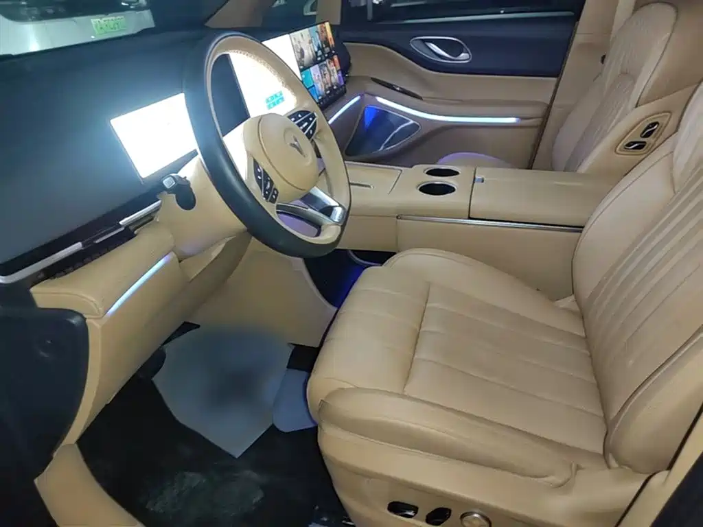 Voyah Auto Voyah Dreamer 2025 PHEV AWD Flagship Kunpeng Edition фото 16