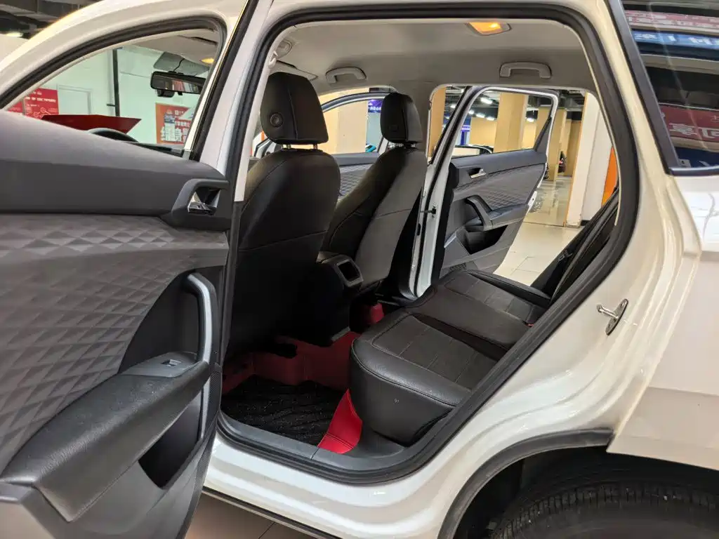 Volkswagen Tharu, миниатюра 7