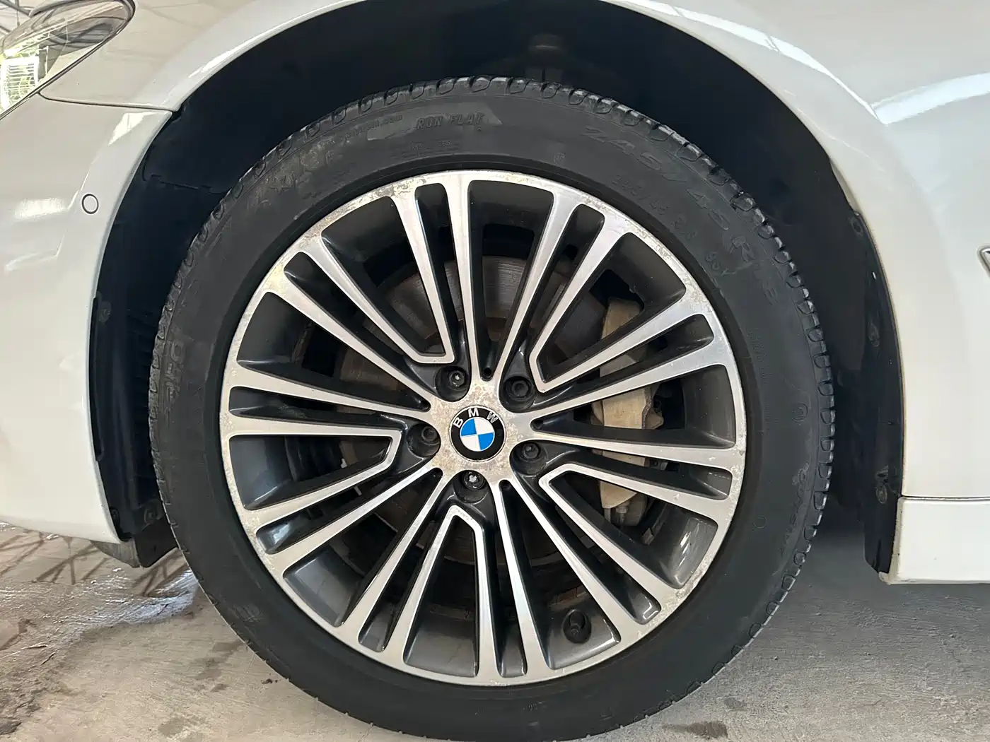 BMW 5 Series 2018 530Li Exclusive Luxury Package фото 15