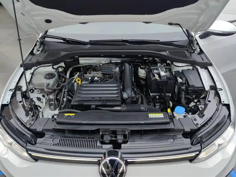 Volkswagen Golf 2023 Facelift 280TSI DSG Pro фото 10