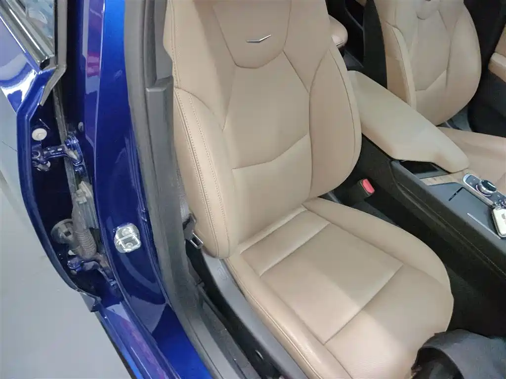 Cadillac CT5 2023 28T Prestige Style фото 20