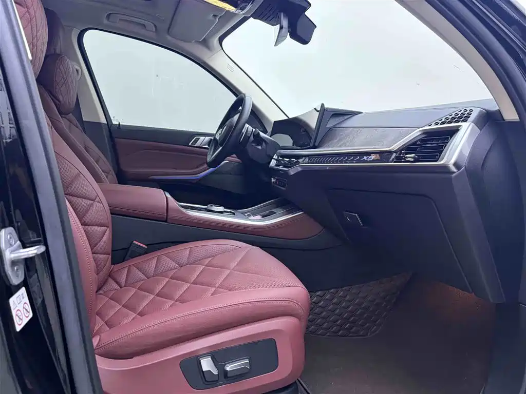 BMW X5 2023 xDrive 30Li M Sport Package фото 19